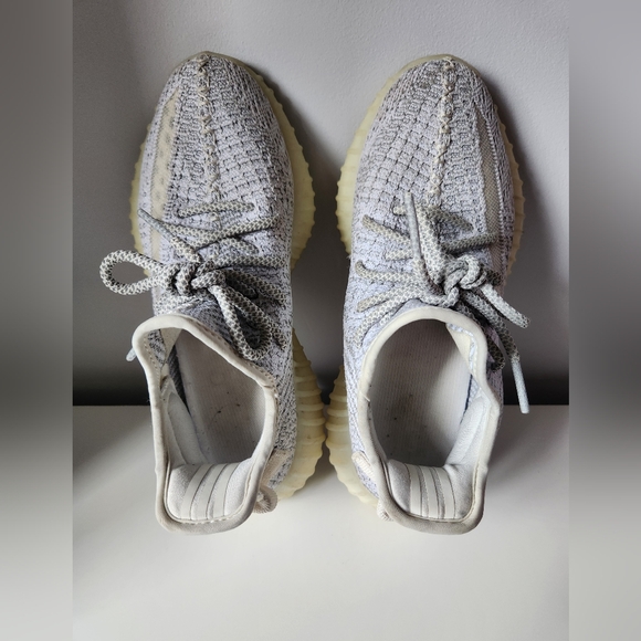 Yeezy Boost 350 v2 static reflective - Picture 2 of 7